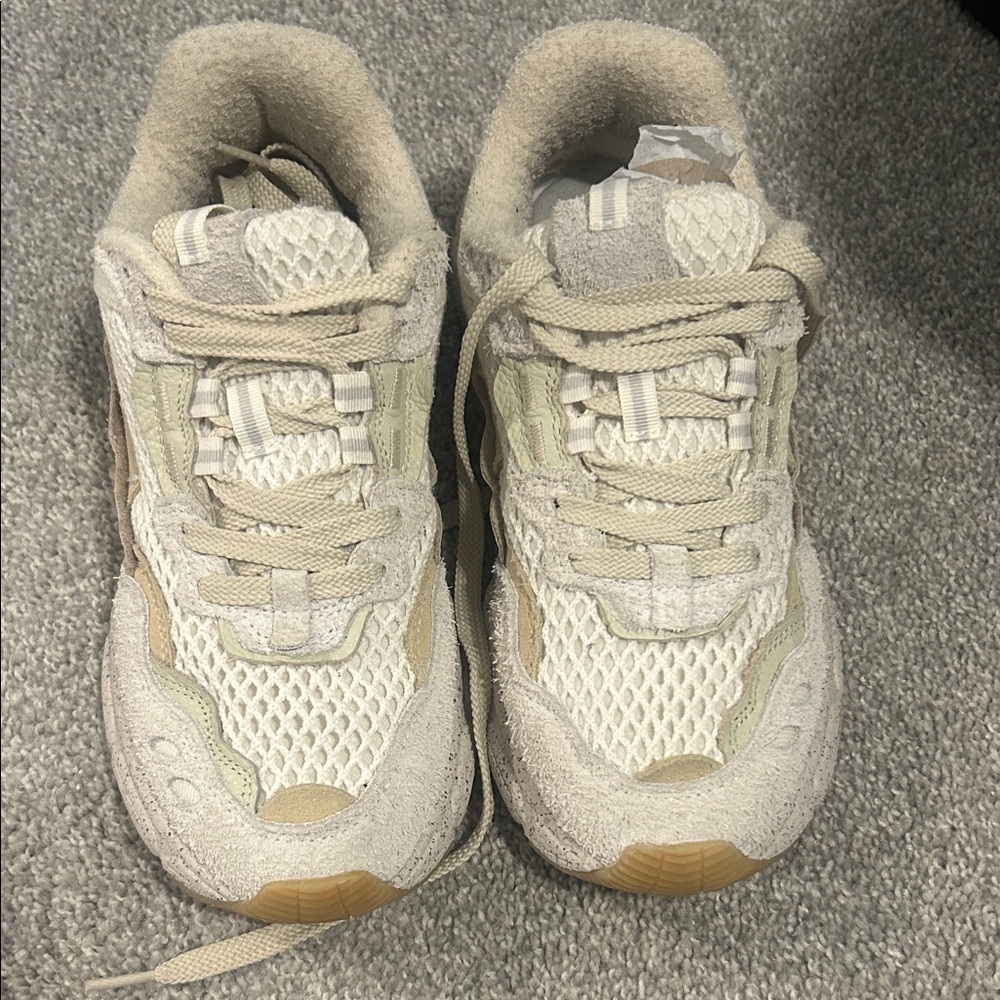 Zara Beige Women's Sneakers